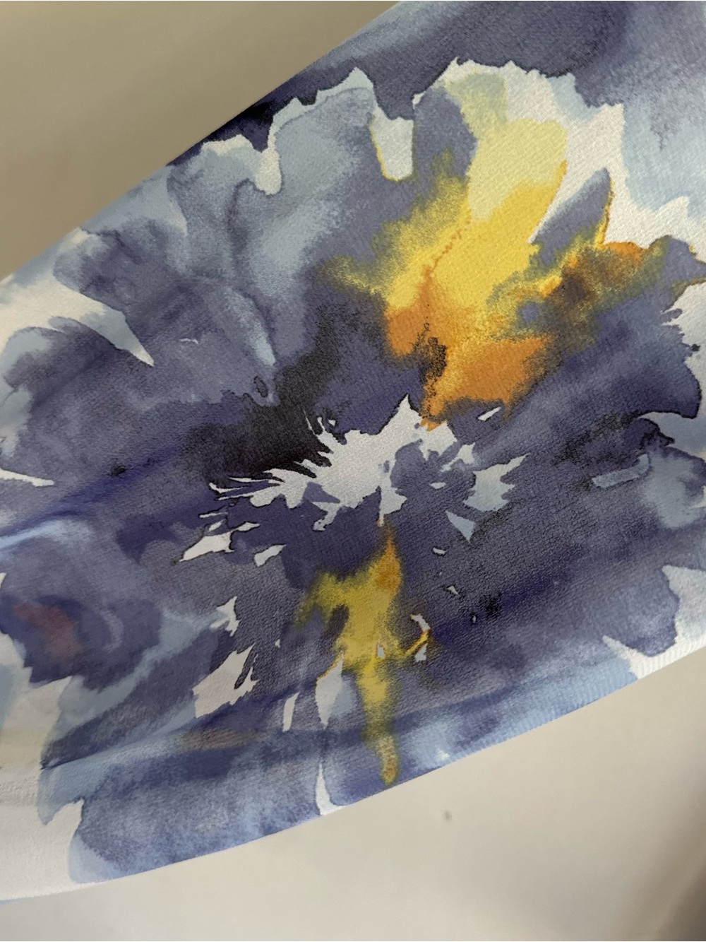 White House Black Market Blue & Yellow Floral V-Neck Peplum Blouse - Picture 4 of 7